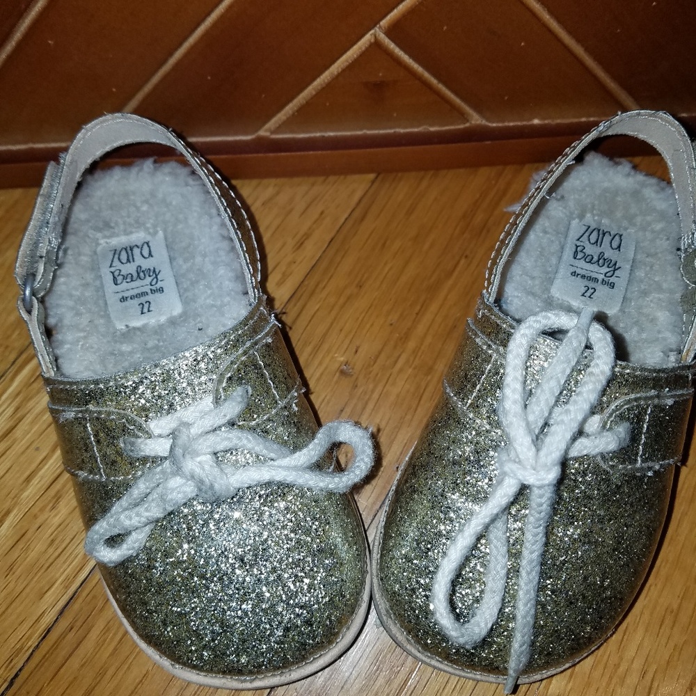 Zara baby glitter shoes with fur